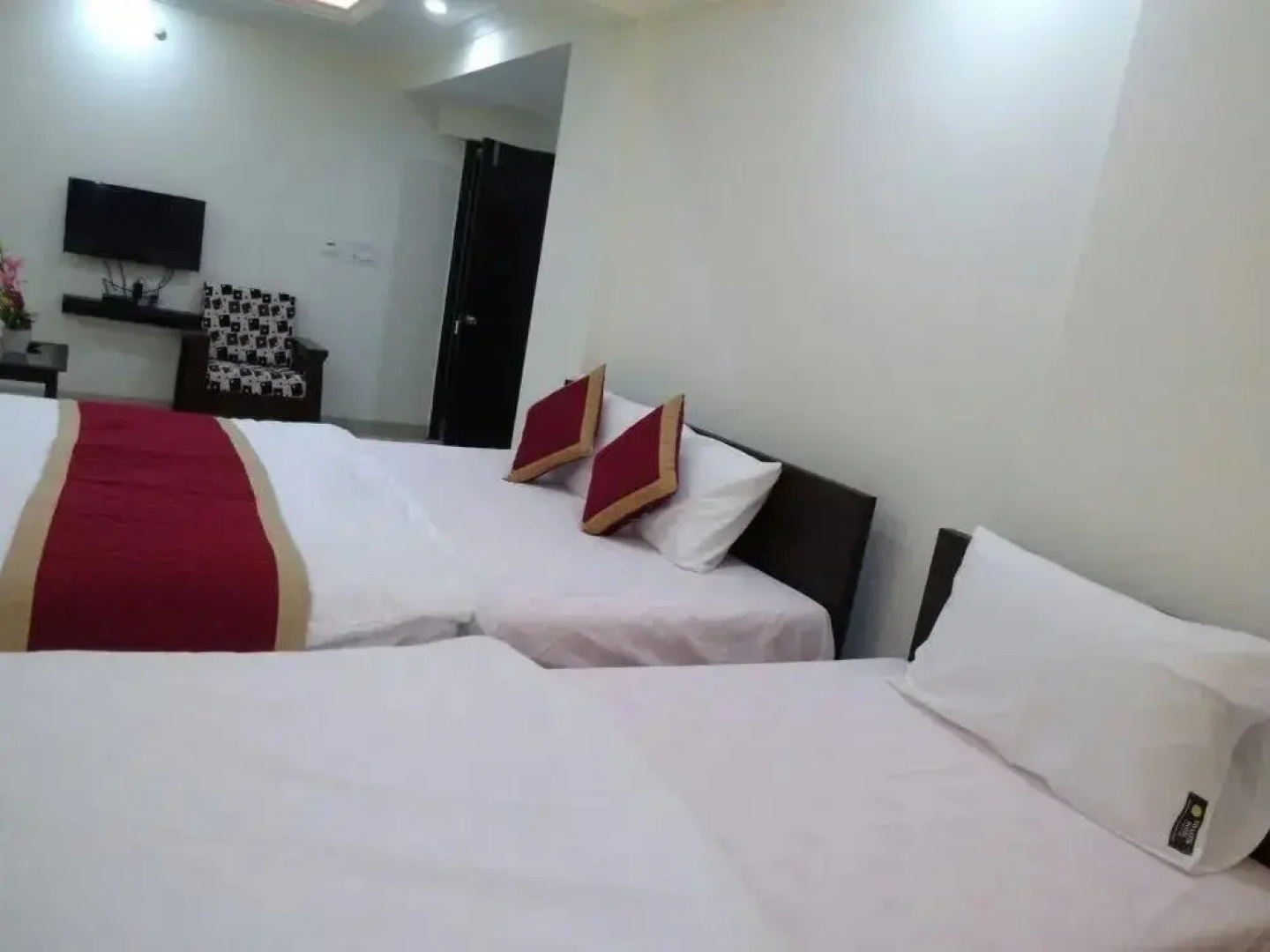 Sai Swastik by OYO Rooms