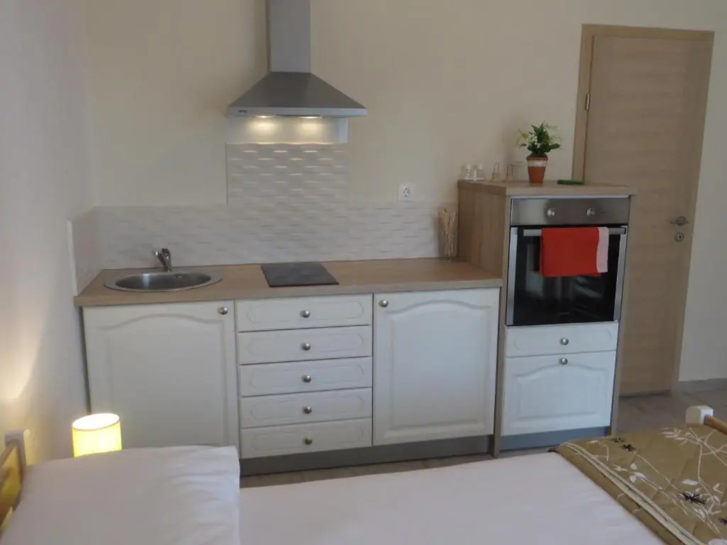 Banić Apartments with pool