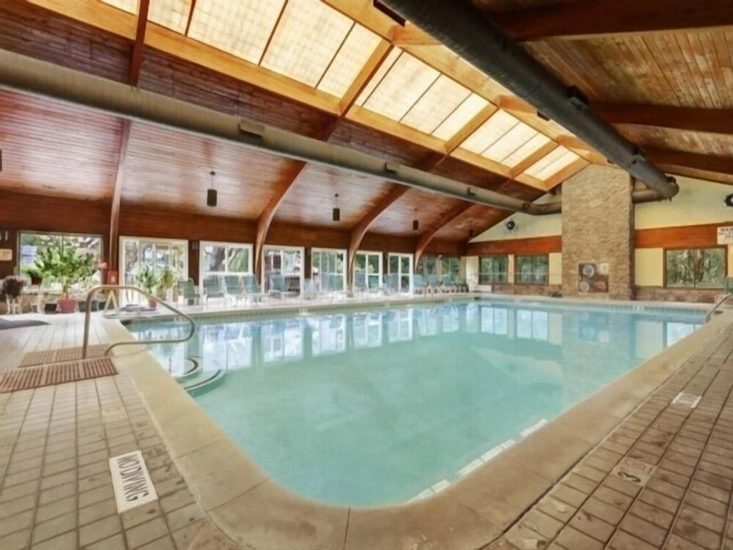 Beach Blanket - Spacious Condo With Private Beach Access And Resort Amenities! 3 Bedroom Condo by RedAwning