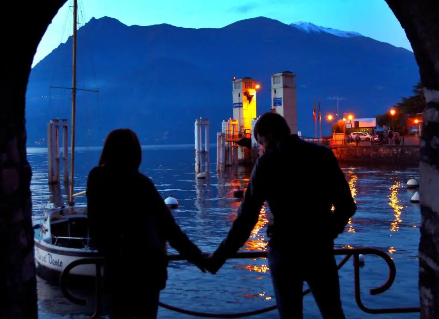 Fall In Love with Como Lake