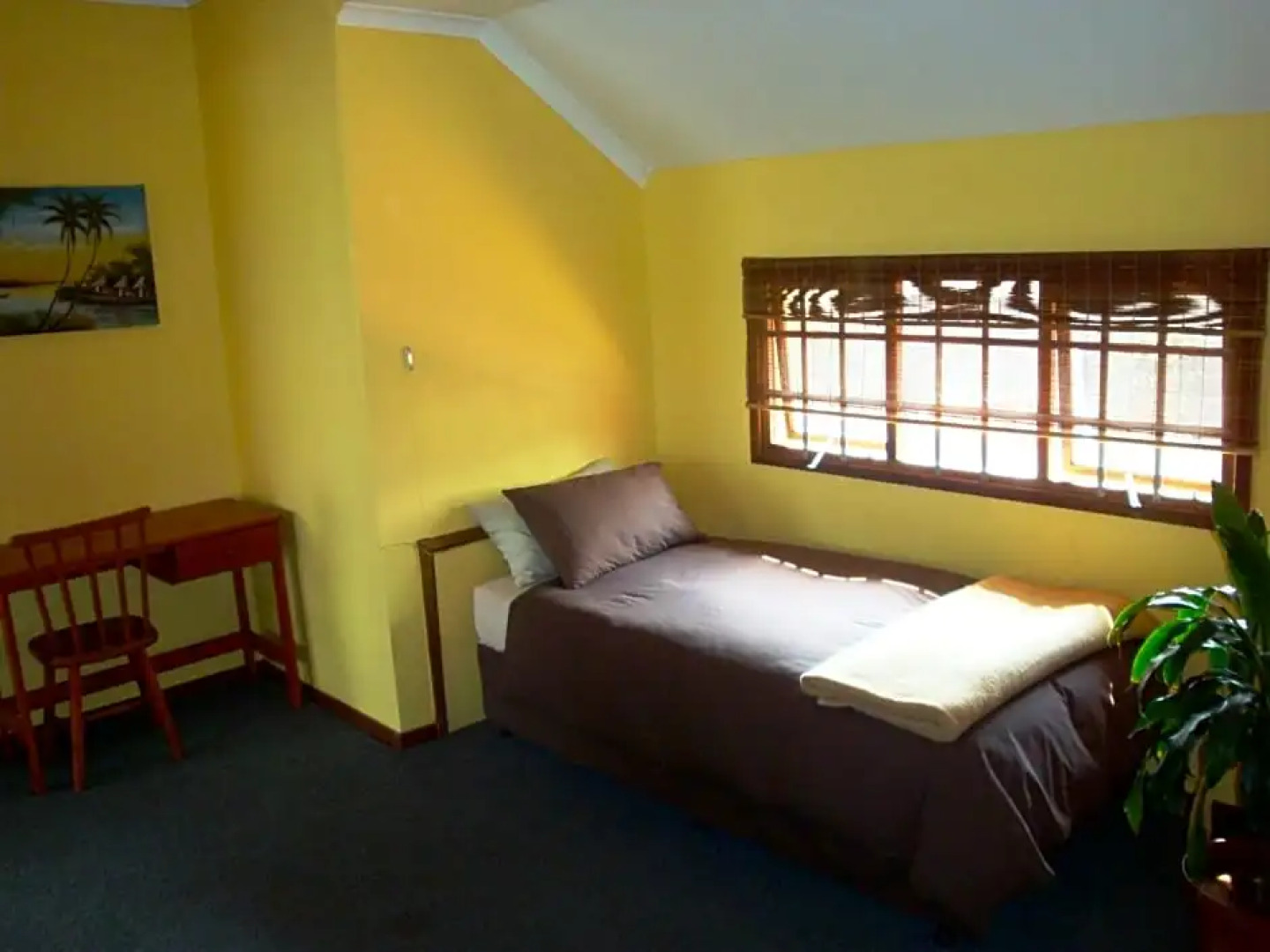 Flintstones Guest House Durban