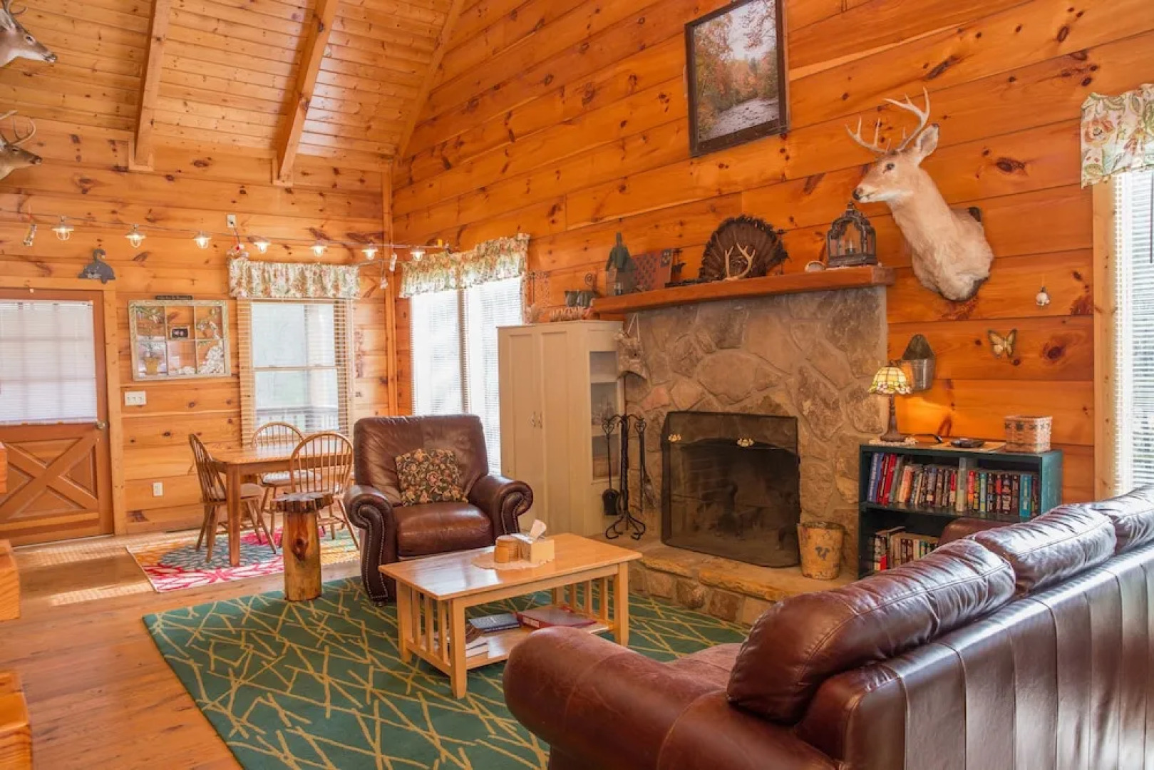 On Mountain Time - One Bedroom Cabin