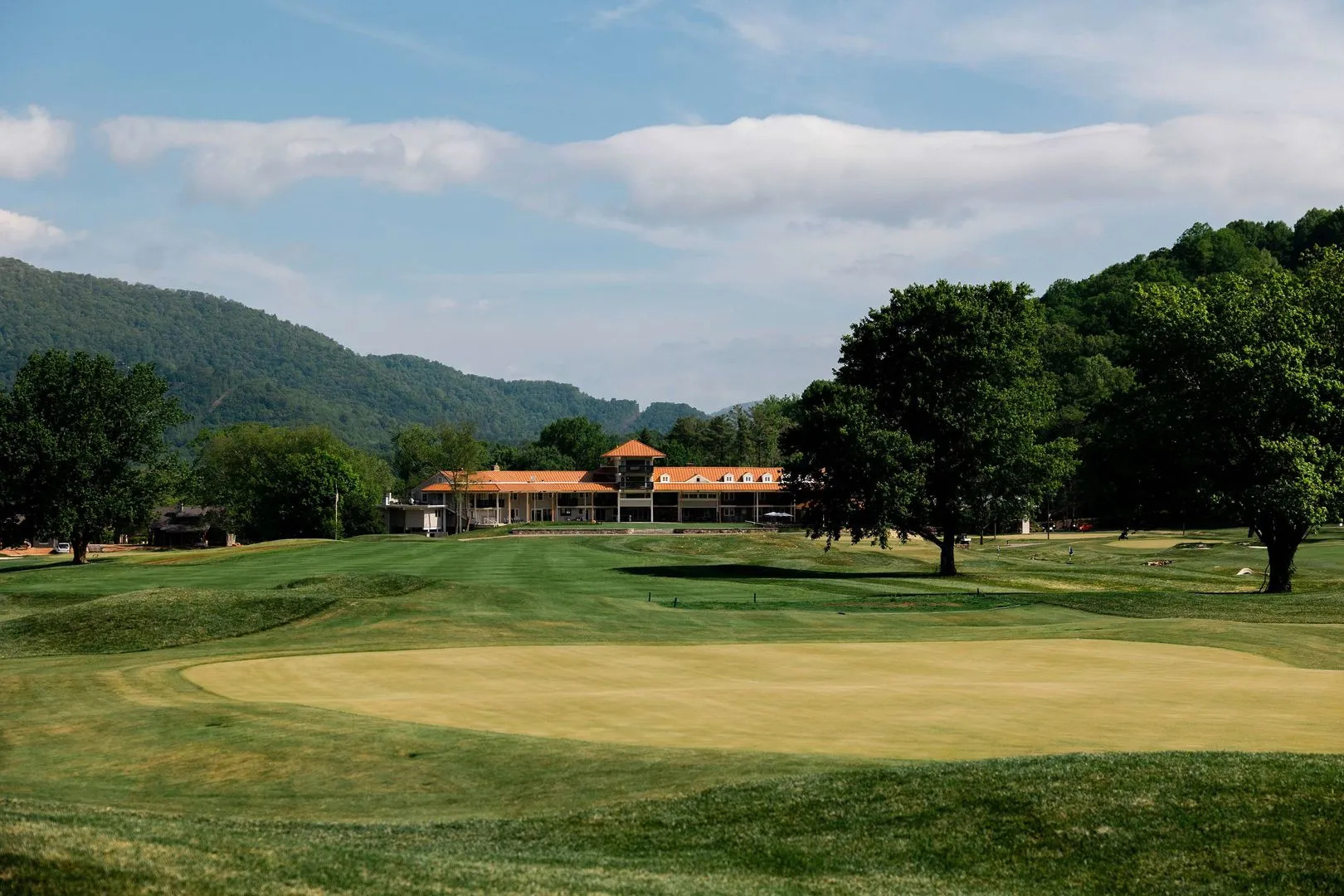 Waynesville Inn and Golf Club, Tapestry Collection by Hilton