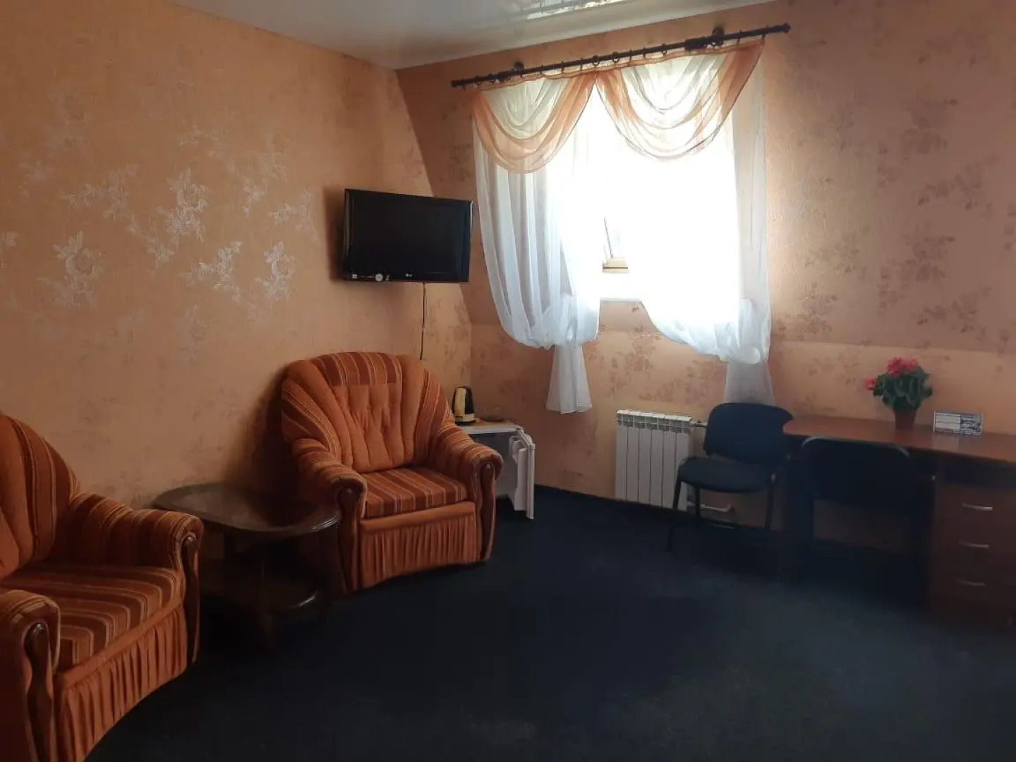 Отель Айсберг