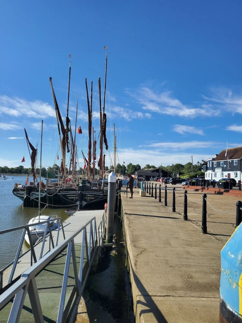 Jolly Sailor- Fish on the Quay