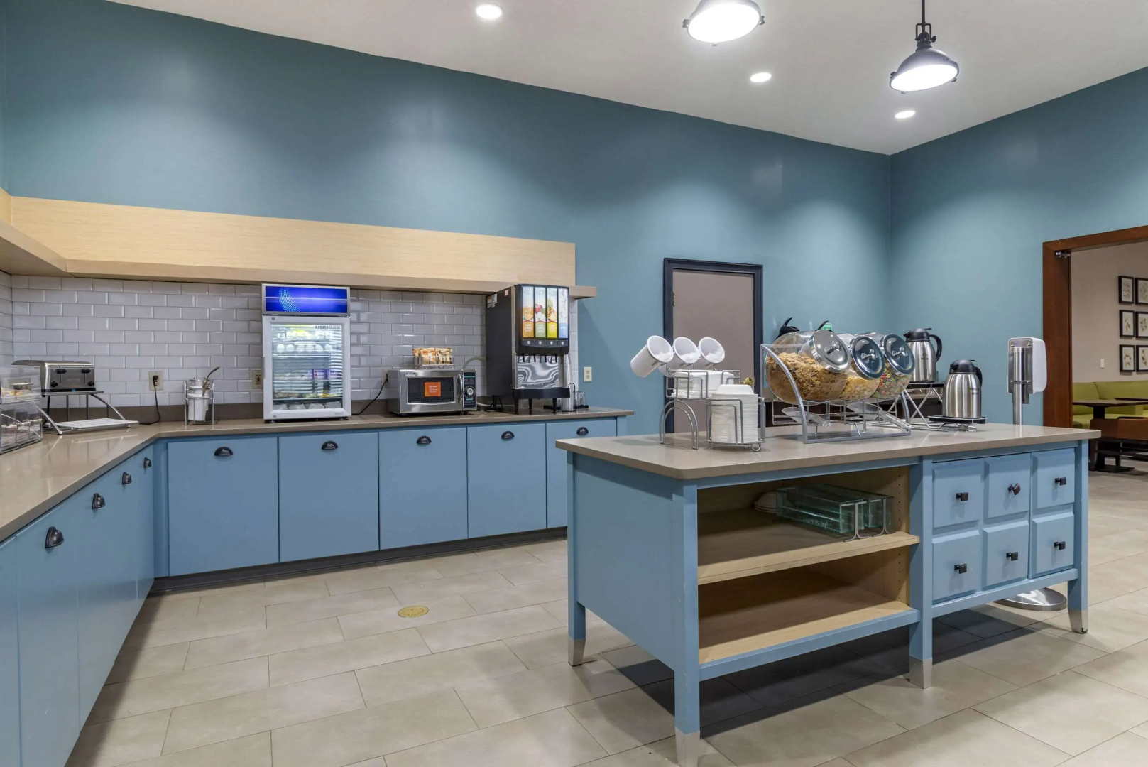 Comfort Inn & Suites Cartersville - Emerson Lake Point