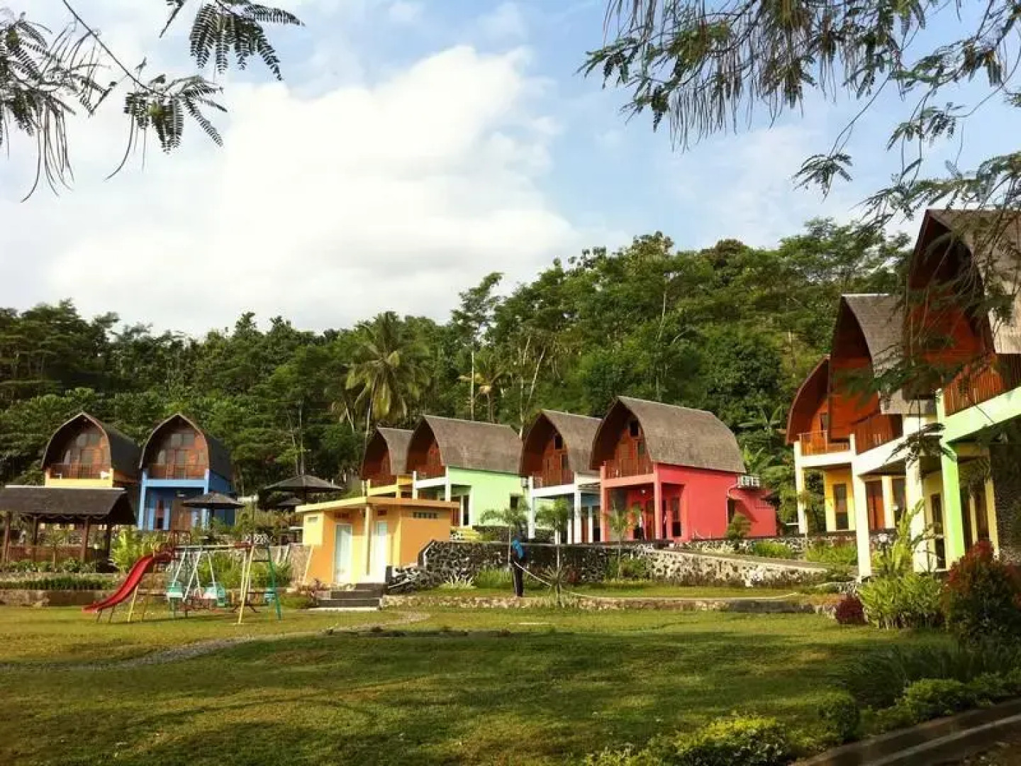 Lojiwood Beach Cottages