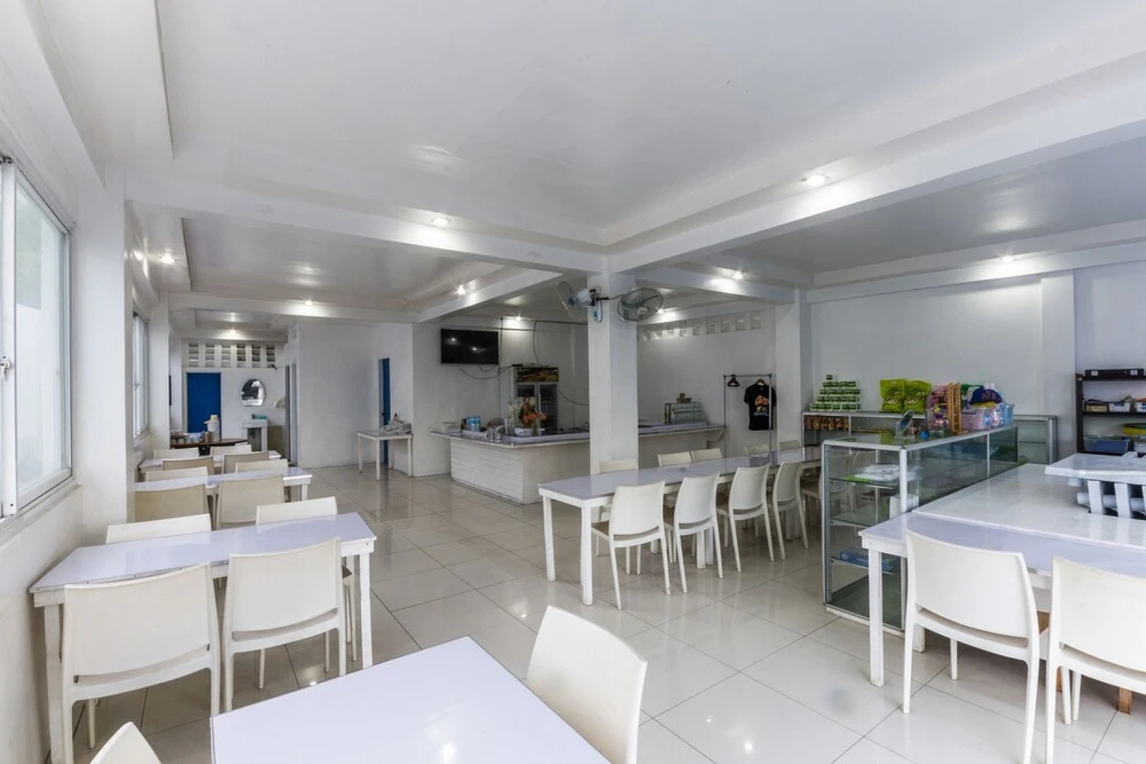 OYO 466 Issa's Haven