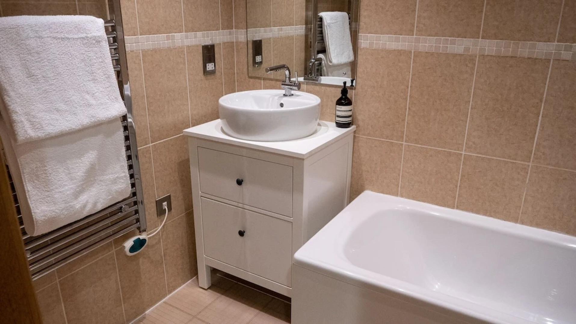 Heritage Spacious Luxury Mill Apartment