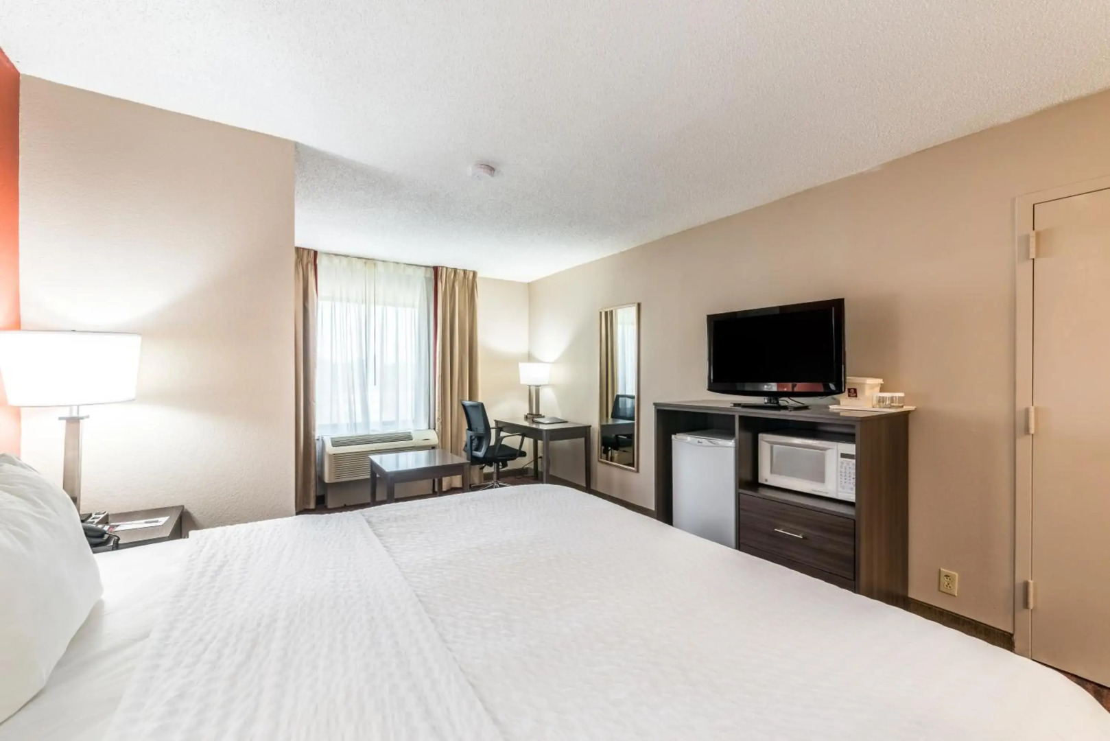 Lake Norman Inn and Suites