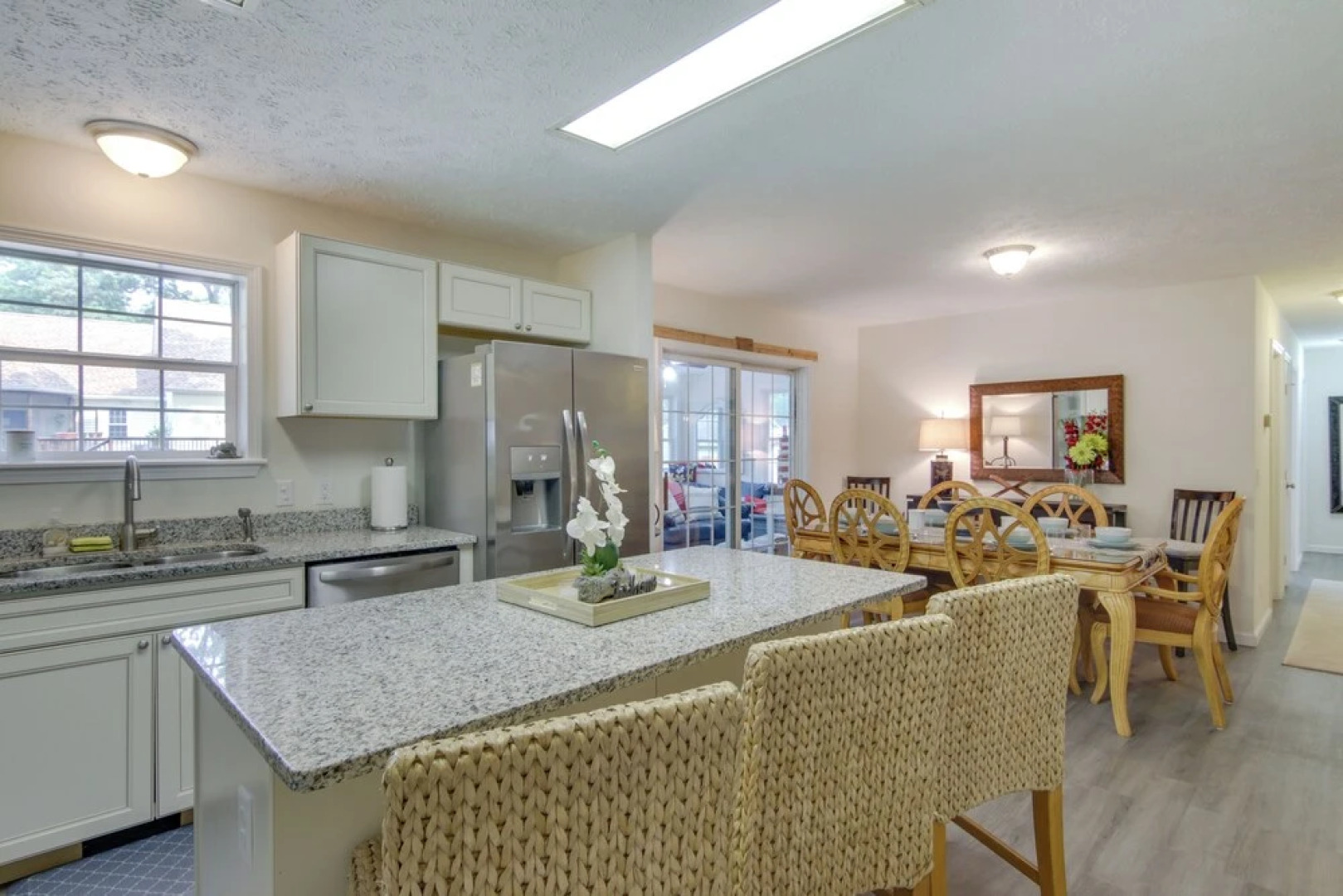 < 4 Mi to Shore: 'asteri House' in Rehoboth Beach!