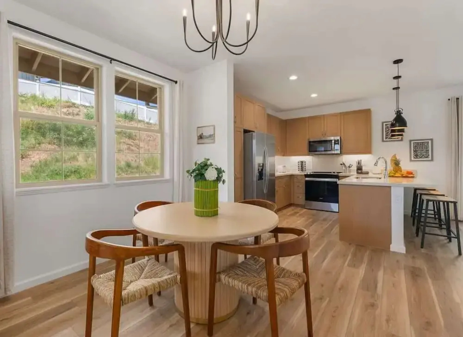 Marbella Lane Nohea Stylish Home Makaha