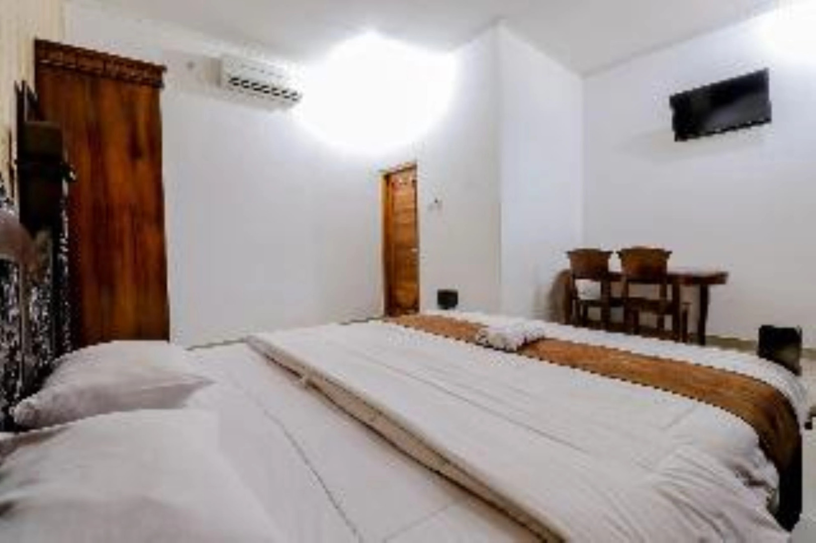 Griya Limasan Hotel by ZUZU