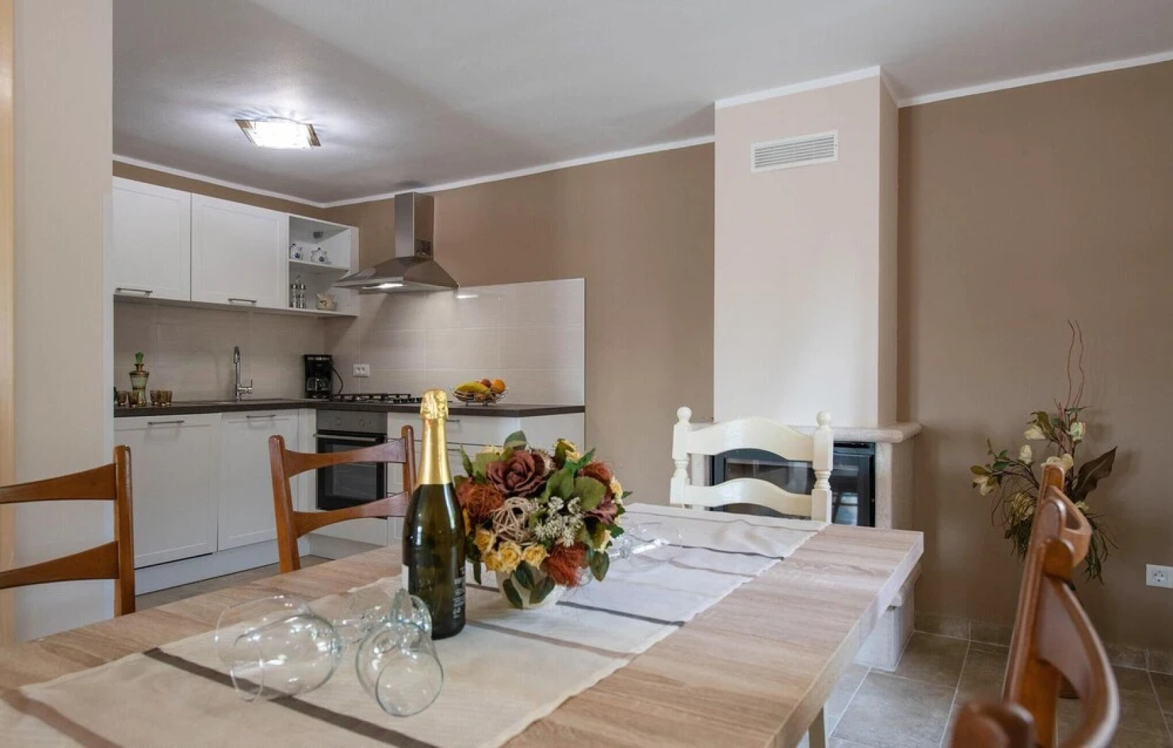 Awesome Home in Orbanici With 4 Bedrooms, Wifi and Outdoor Swimming Pool