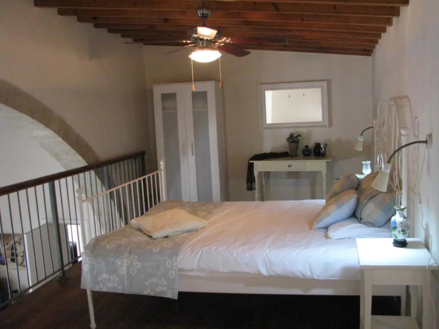 Dolphin Guest House and Studios