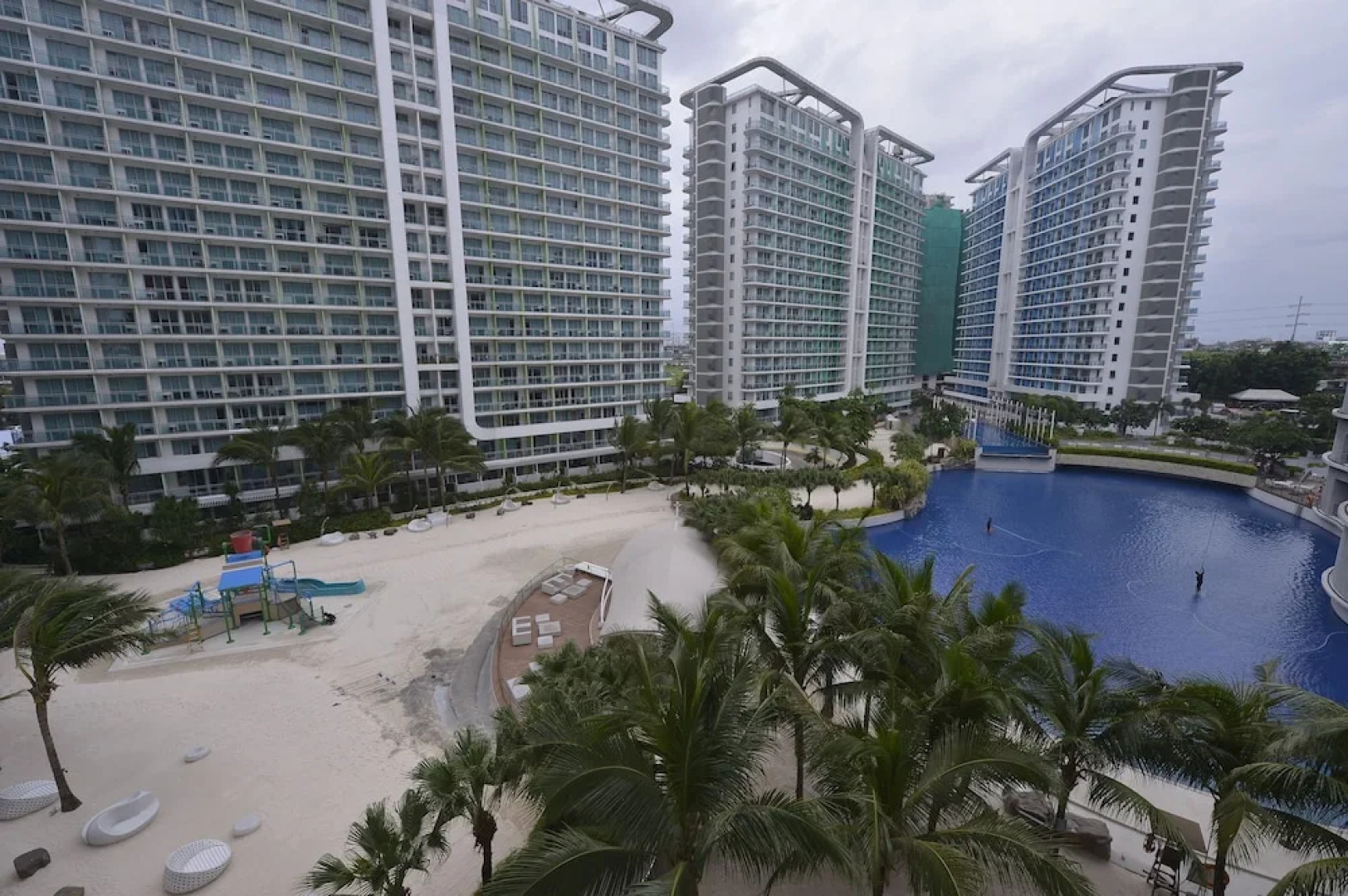 Positano Tower Azure Beach Resort