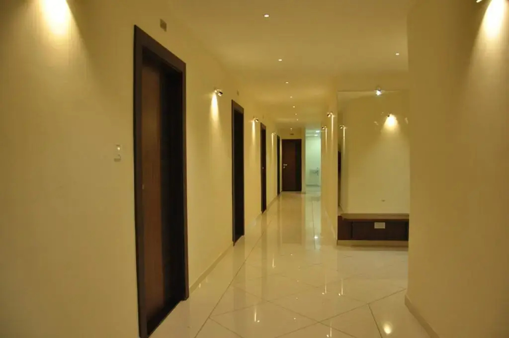 Shivdhara Hotel & Residence