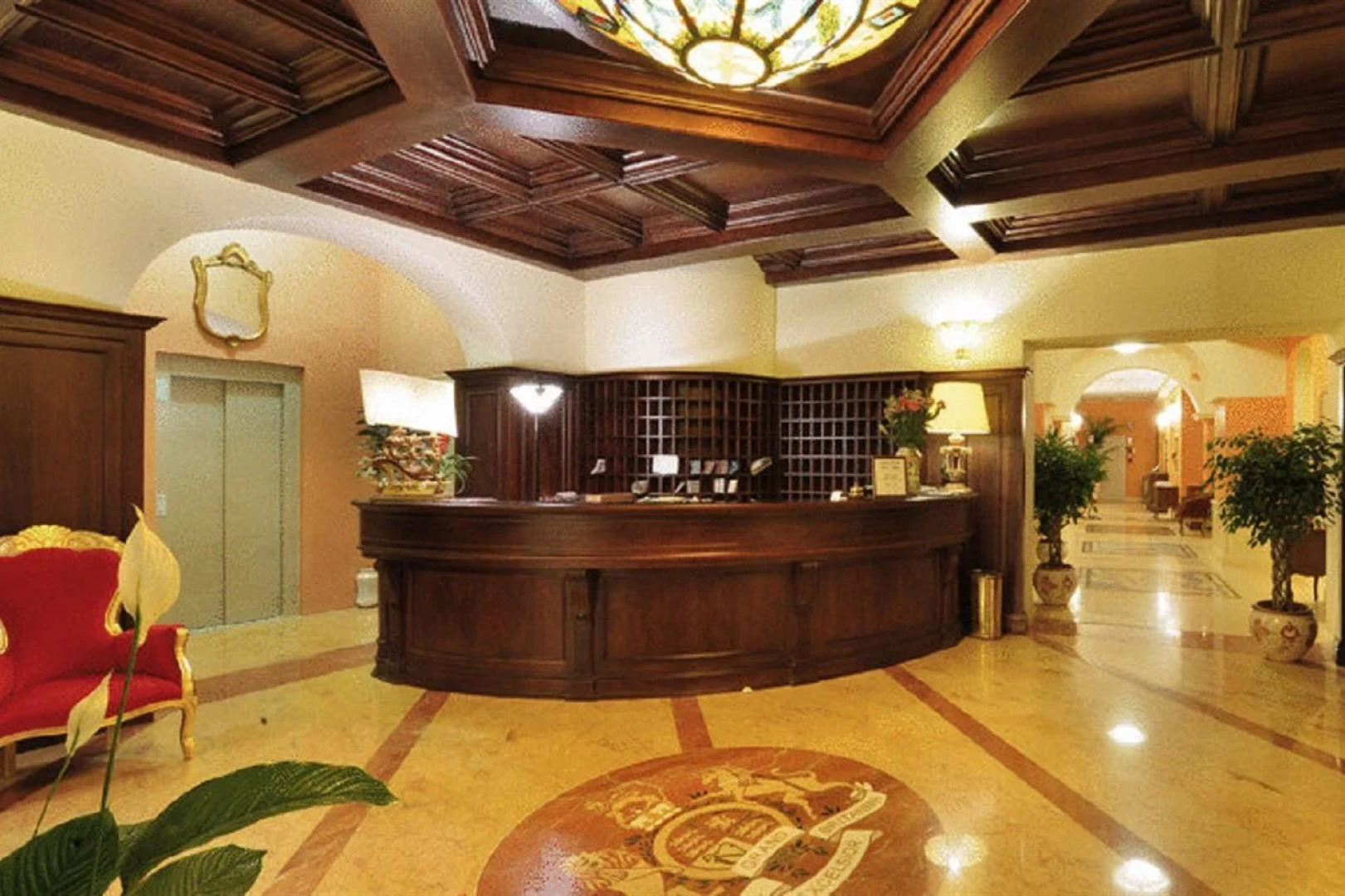 The Lake Como EDITION