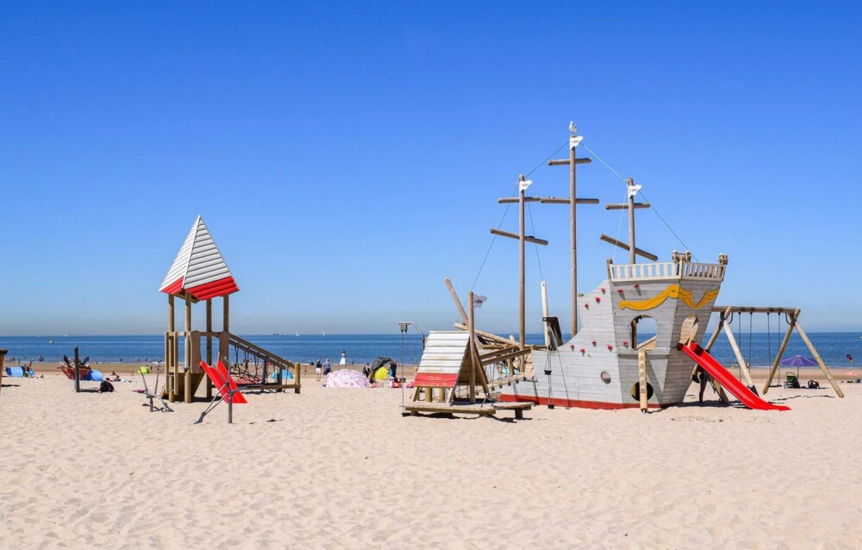 Nice Apartment in Oostende With Outdoor Swimming Pool, Wifi and 2 Bedrooms