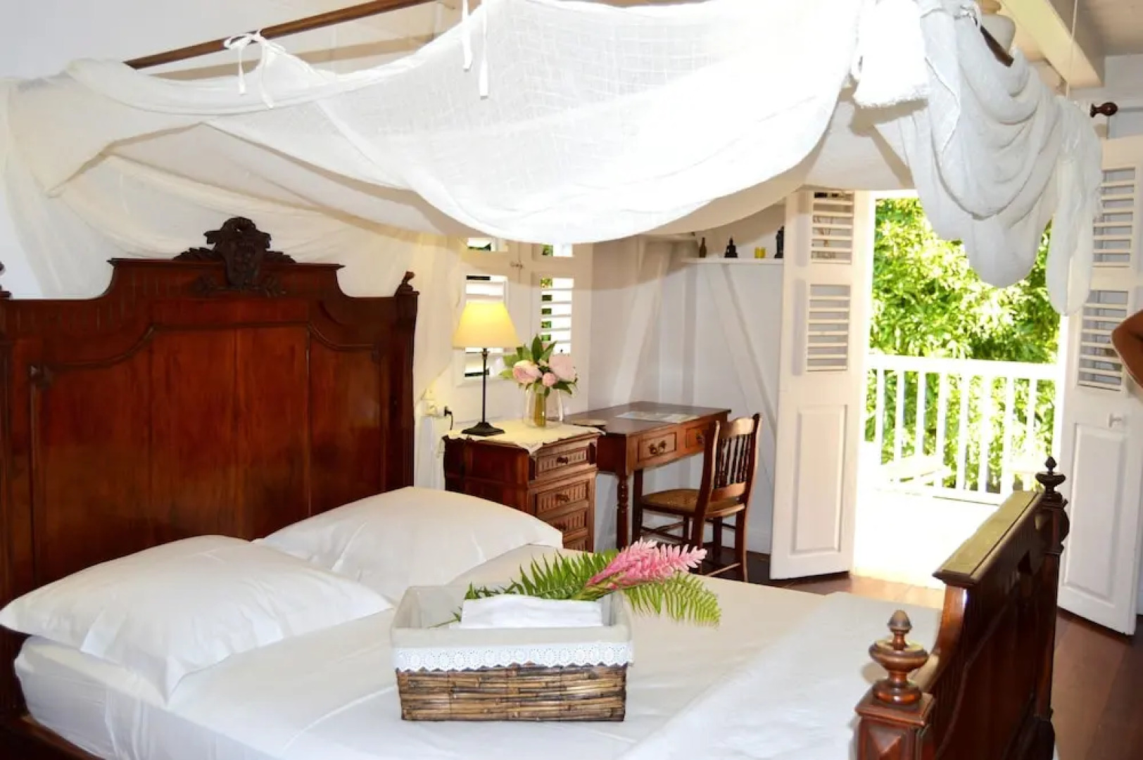 House With 6 Bedrooms in Vieux Habitants, With Enclosed Garden and Wif