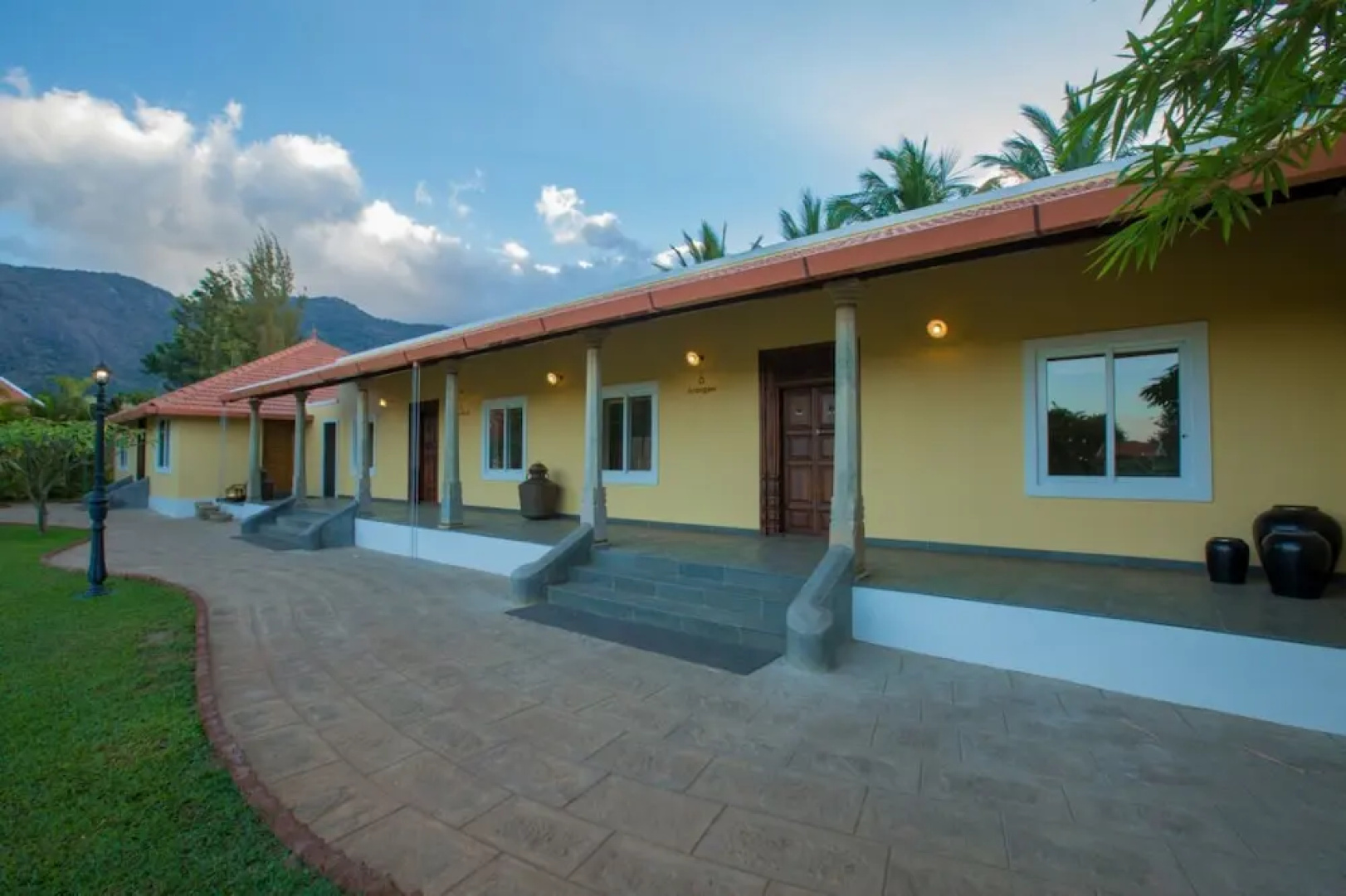 DVARA Siruvani