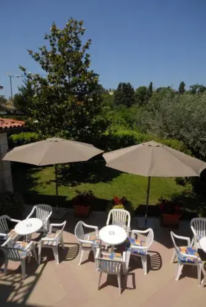 Oleander Rooms (Adults Only)