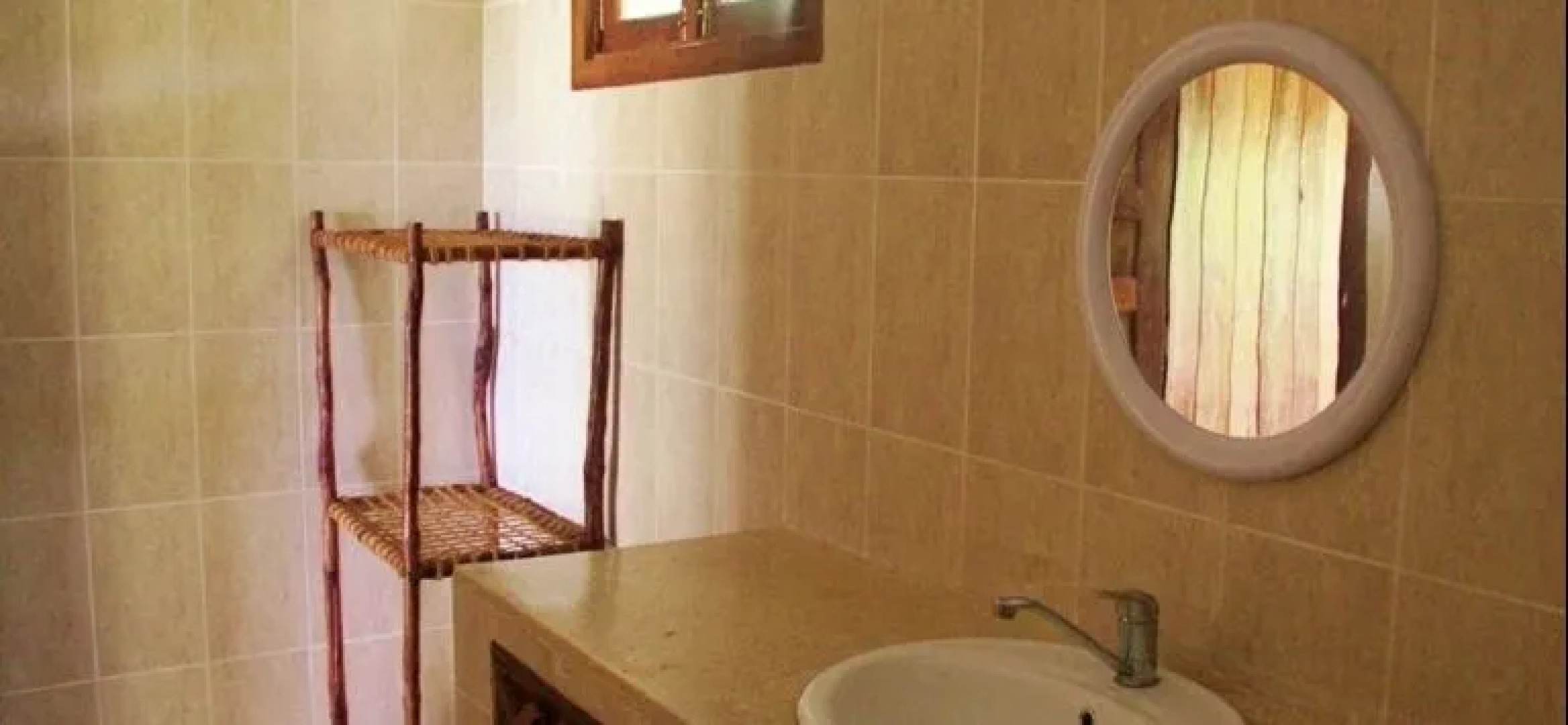 Domokuchu Beach Bungalows