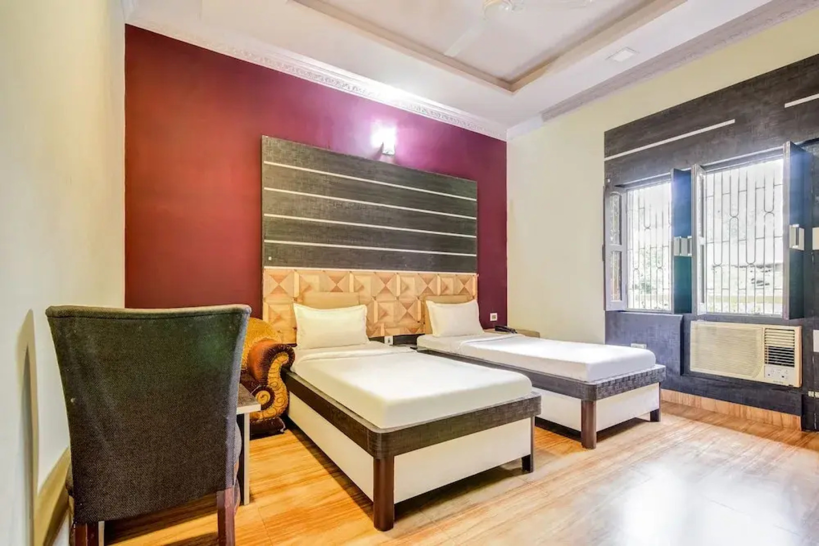 SPOT ON 61898 Hotel Riya Palace