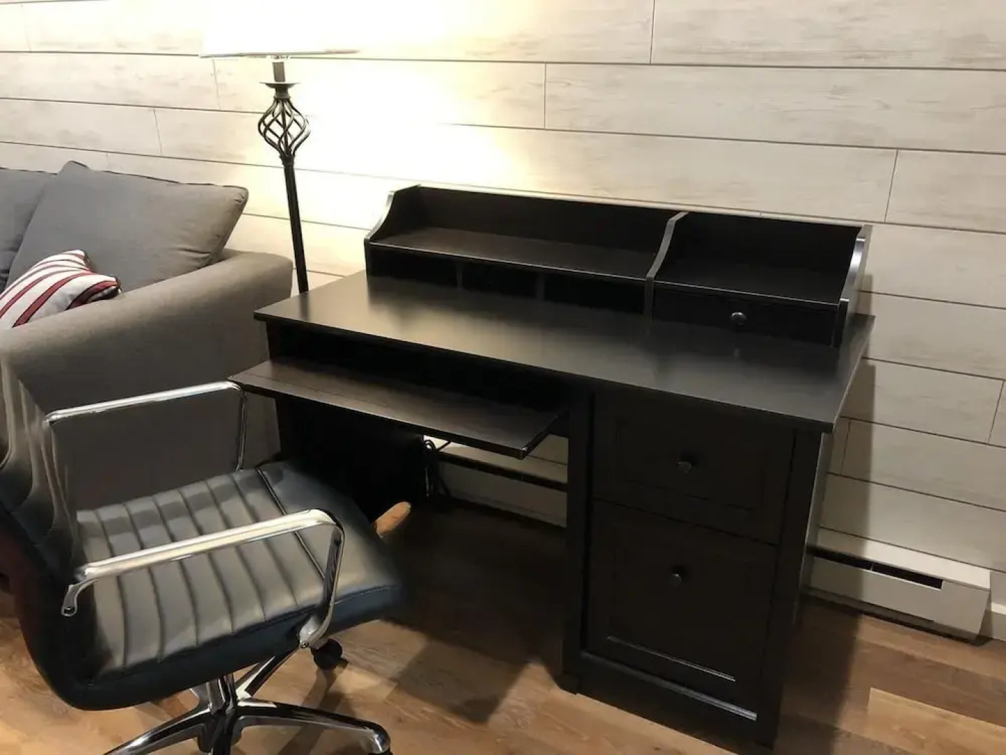 Beechover 2 Studio Bedroom Condo by Redawning