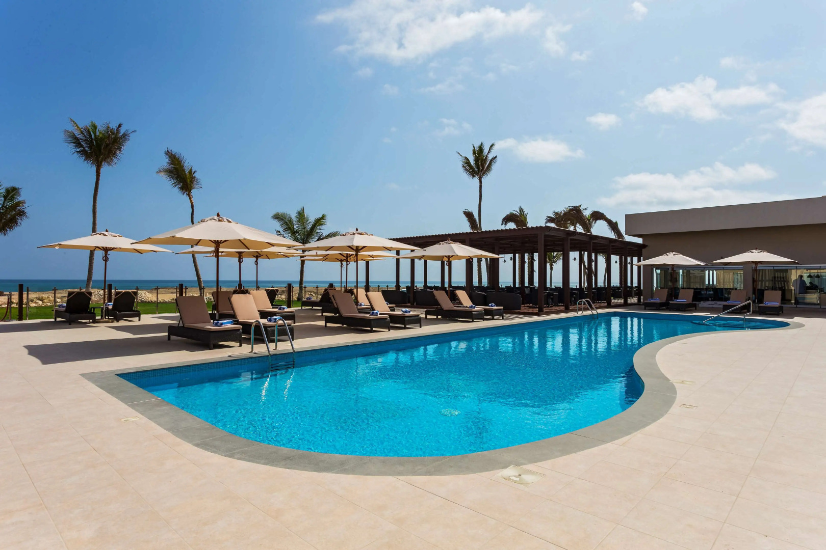 Отель Park Inn by Radisson Hotel & Residence Duqm