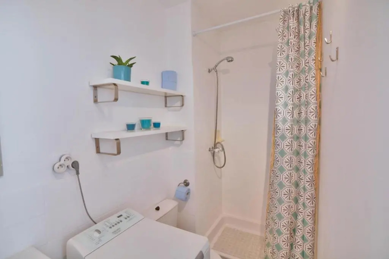 Studio Carnon loggia au soleil et la mer à 2 pas