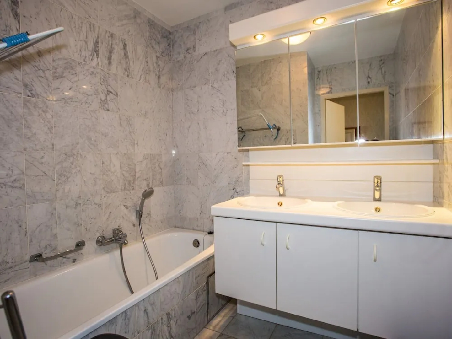 Charming Apartment With sea View