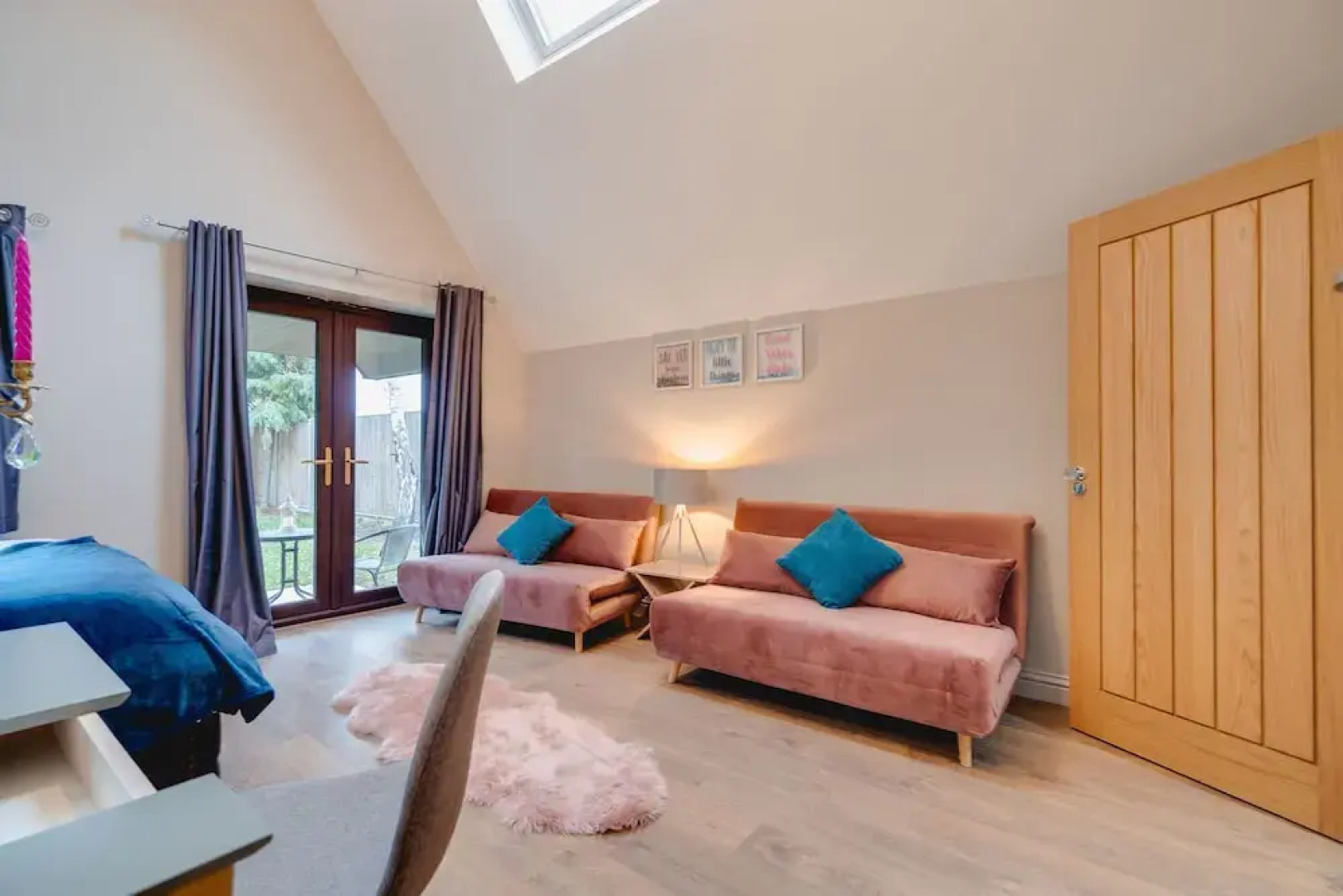 Brook Barn with Sauna & Hot Tub