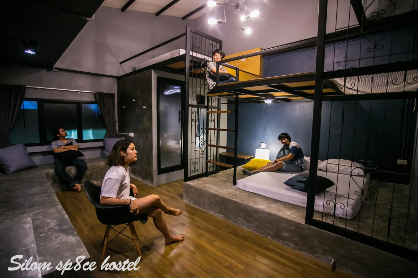 Silom SPACE Hostel