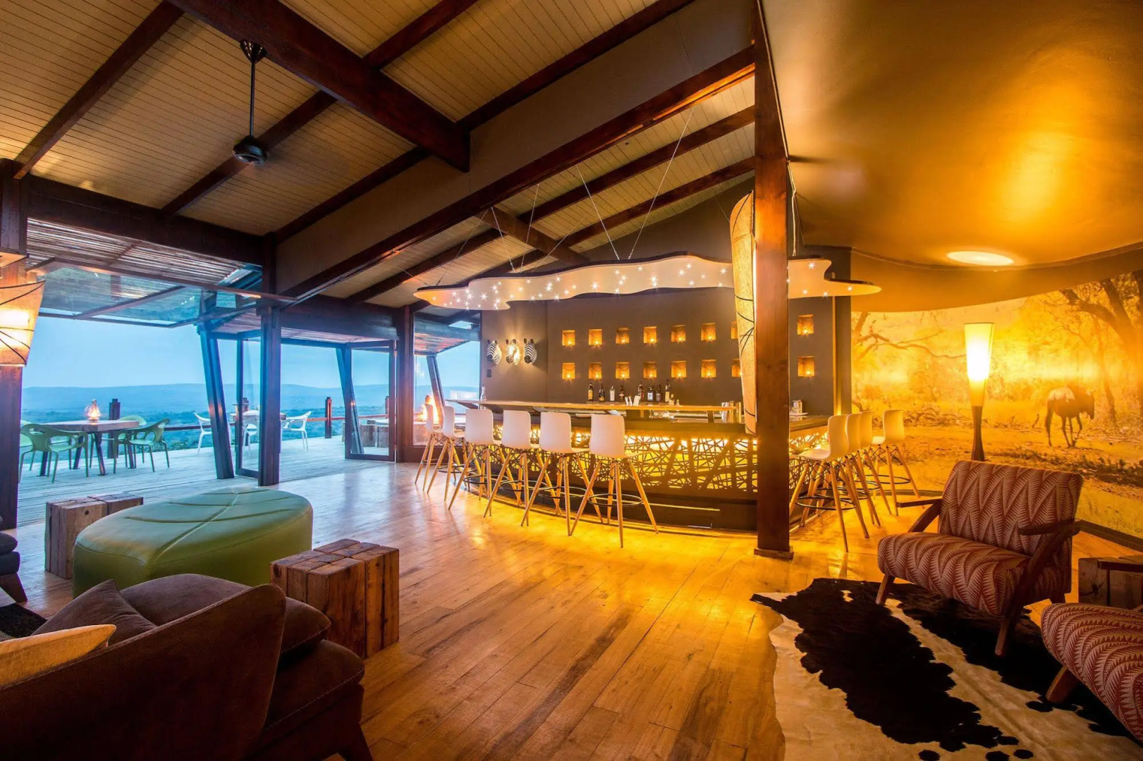 Rhino Ridge Safari Lodge