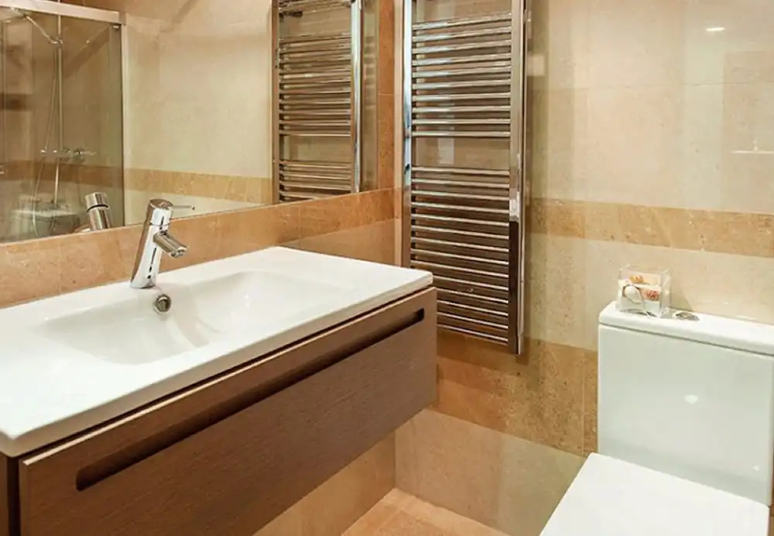 Apartamento Vivalidays Caroline Barcelona