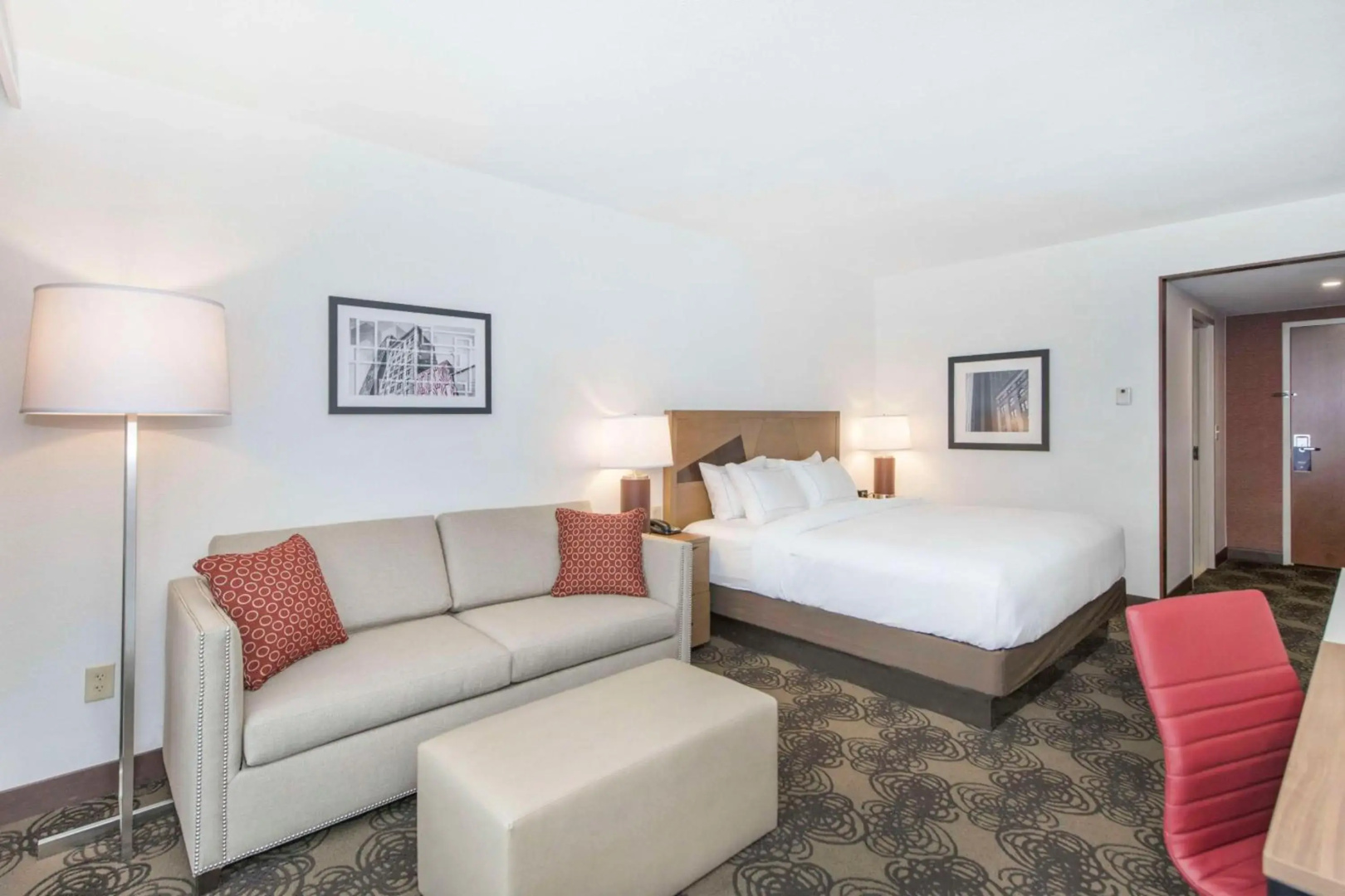 DoubleTree by Hilton Raleigh - Cary