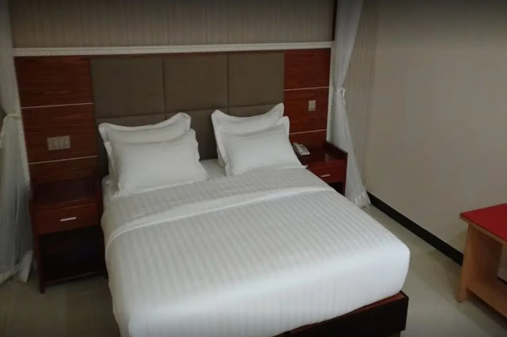 Courtyard International Hotel