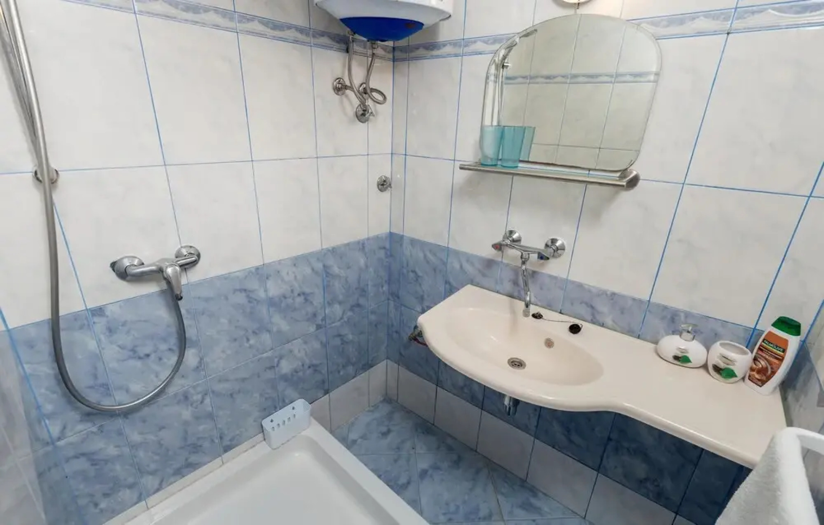 Beautiful Home in Lukovo Sugarje With Wifi and 1 Bedrooms