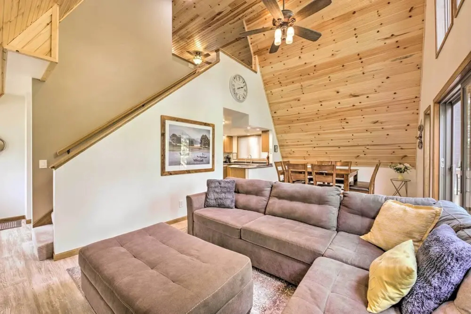 Rock River Waterfront Cabin: Dock & Game Room!