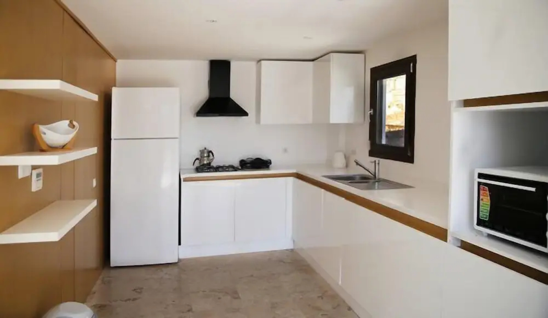 Villa Sandra Torba - 5 Bedrooms