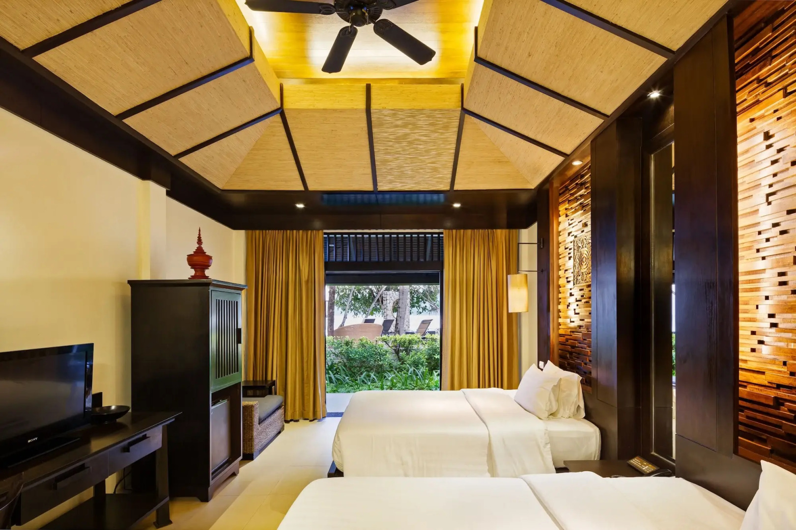 Impiana Resort Patong, Phuket