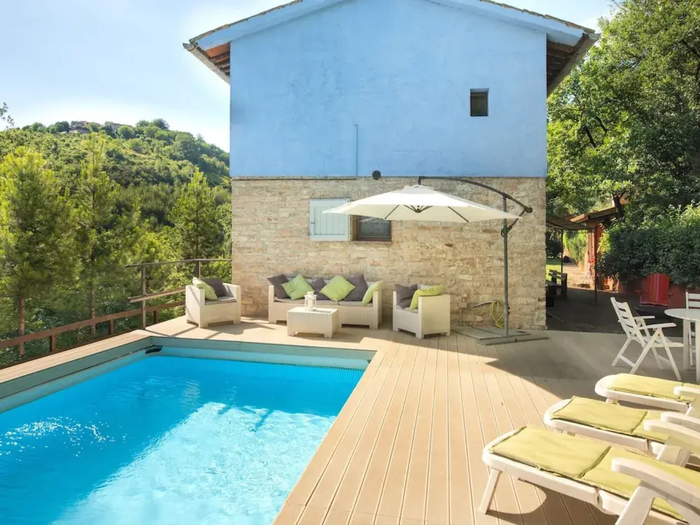 Belvilla by OYO Casa Cielo