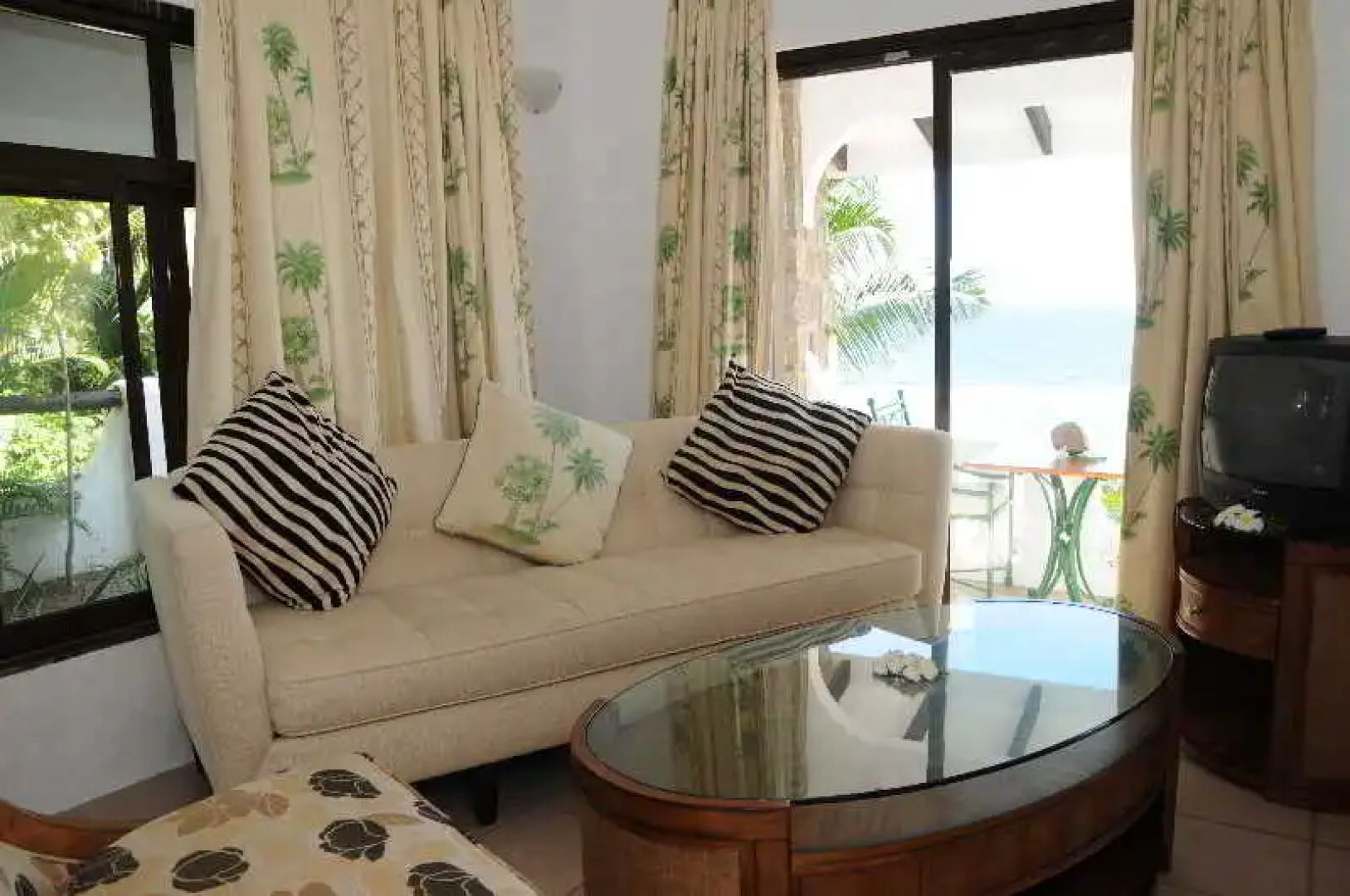 Edens Holiday Villas