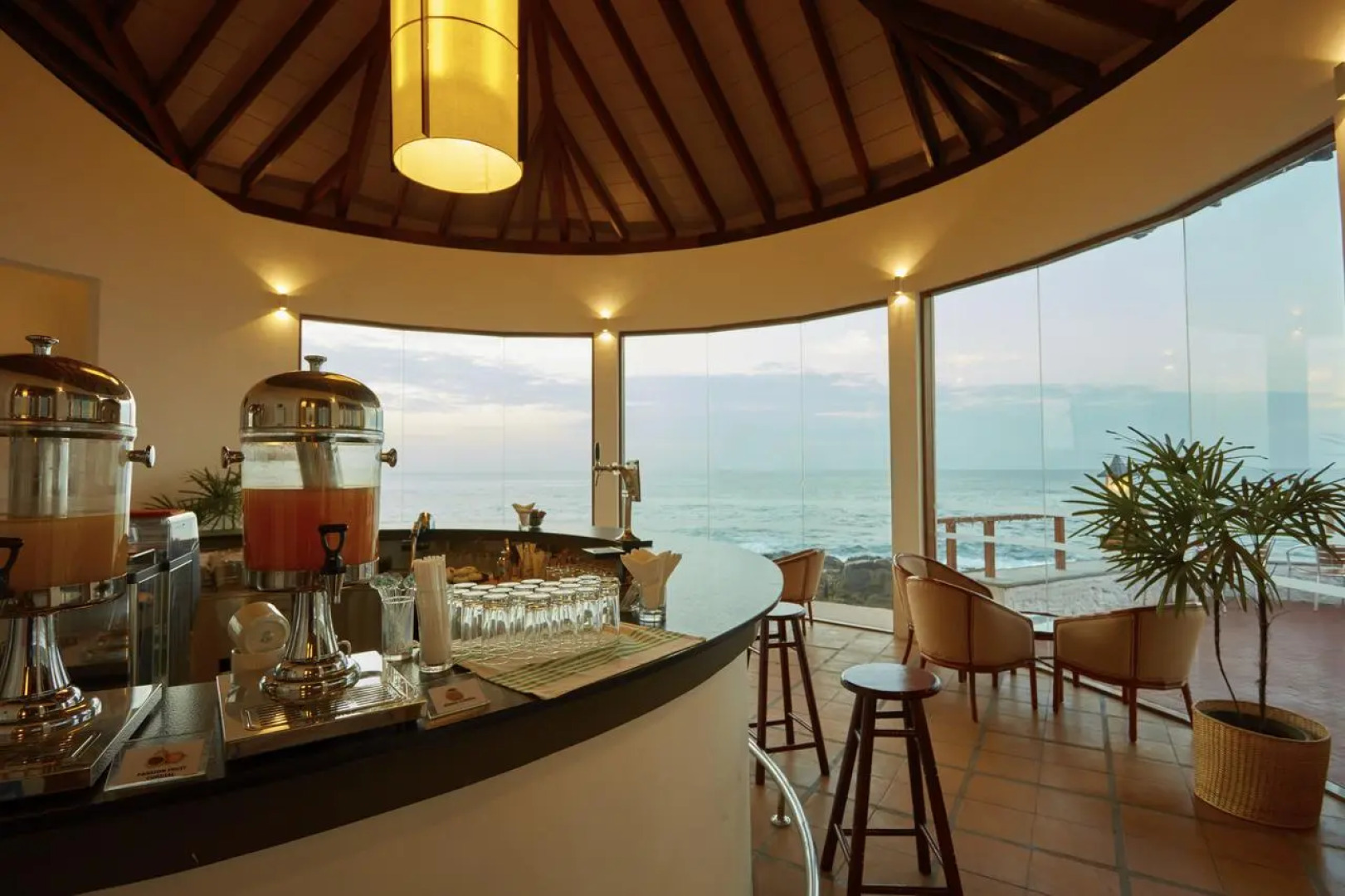 Курортный отель Dickwella Spa