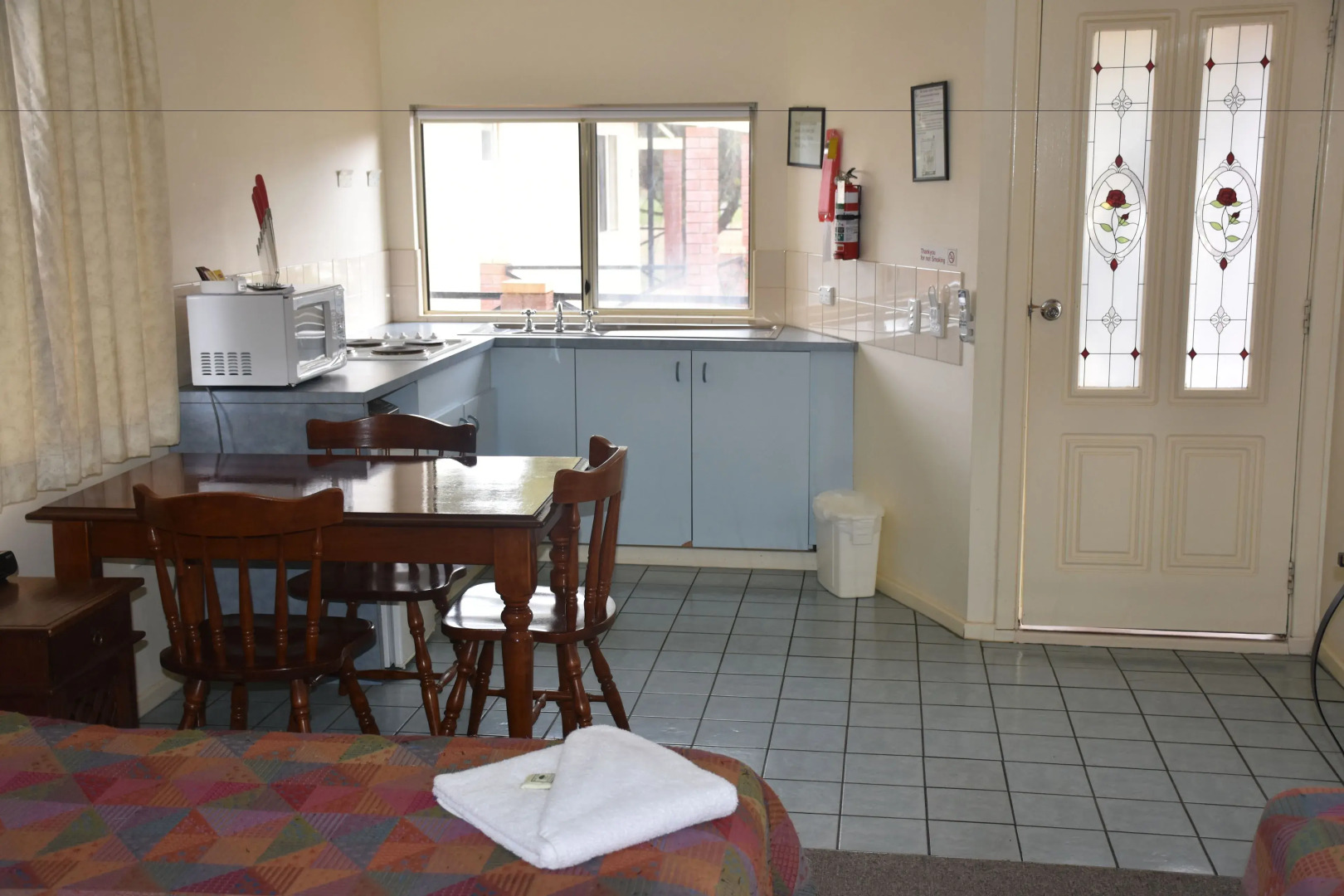 Valley Views Motel & Chalets