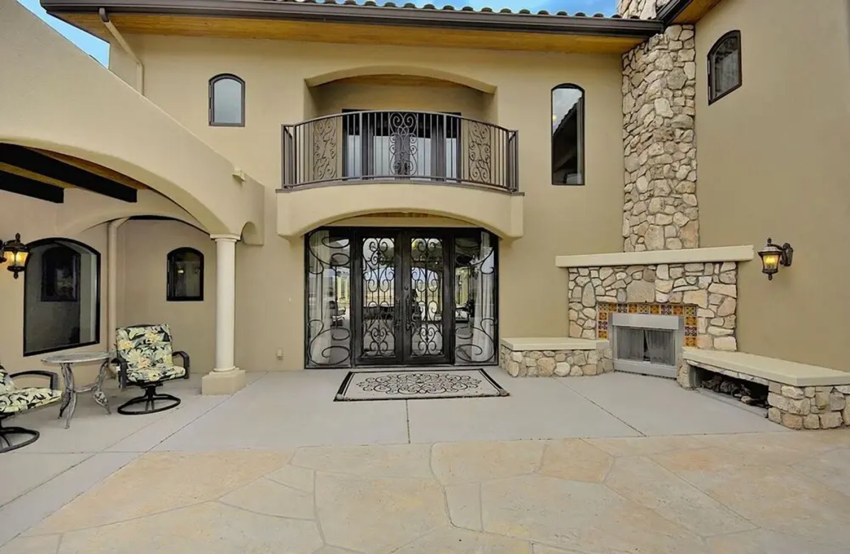 Sorelle Vineyard 5BR by Casago