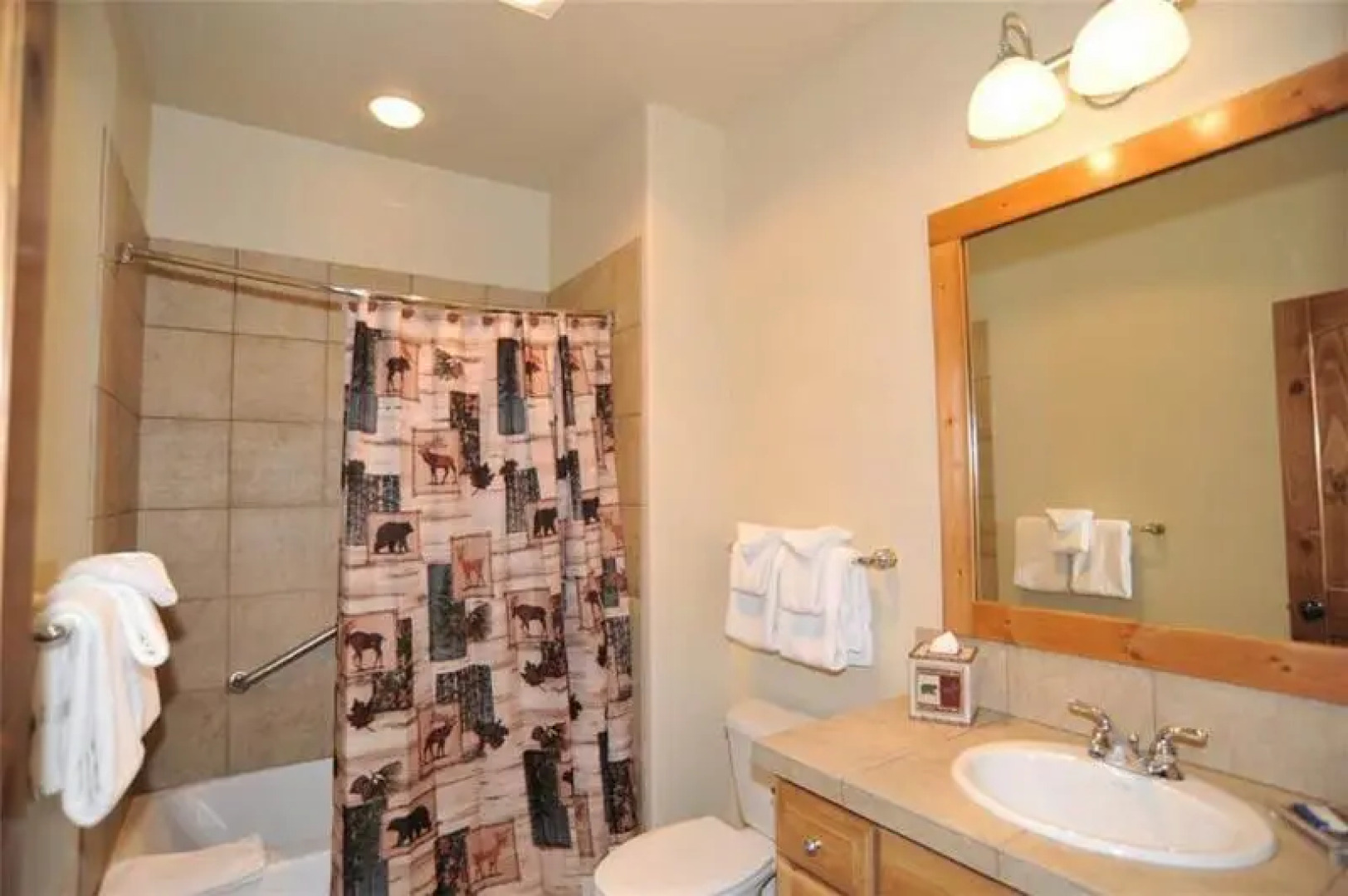 120 Rachel Lane Private Home with Hot Tub