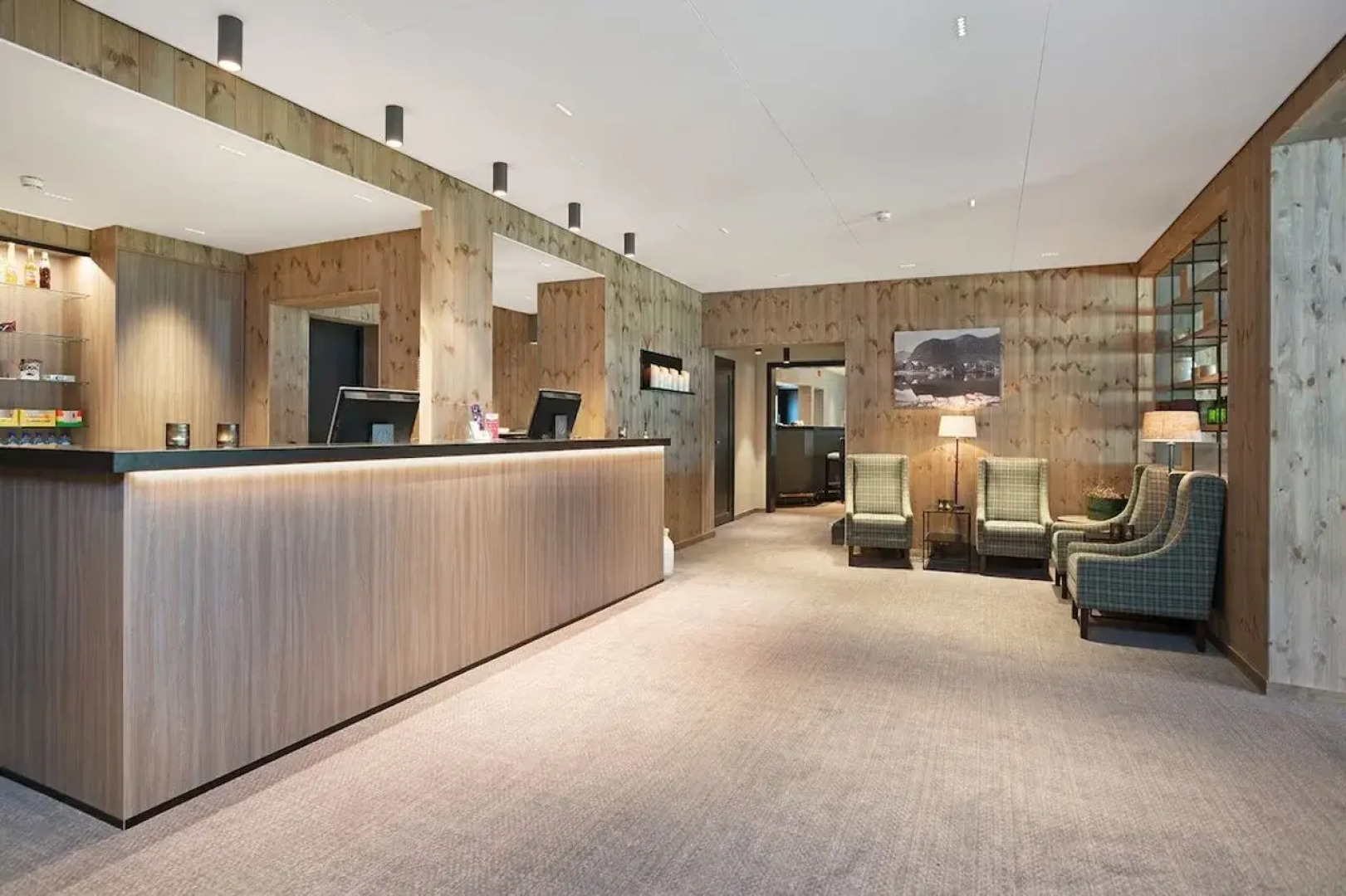 Отель Grand Skei