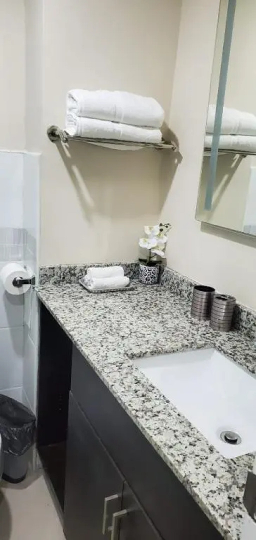 R & V Beach Front Vacation Home